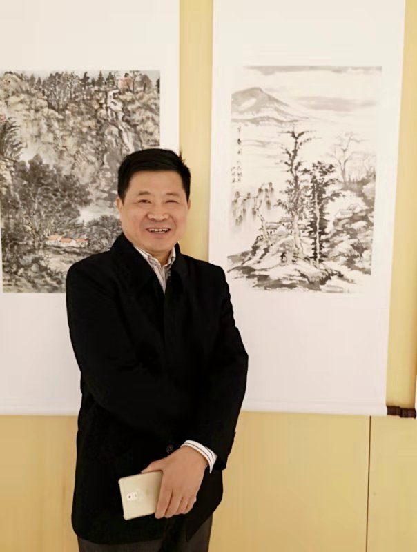 陈洪明——中宣盛世国际书画院会员、书画家