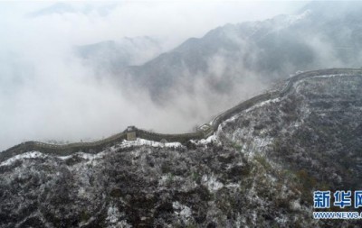 长城春雪美如画