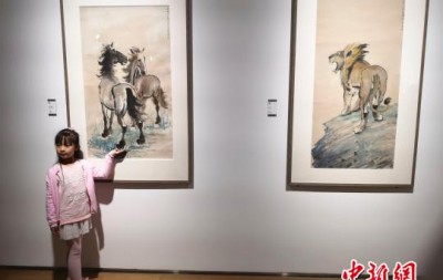 逾百幅徐悲鸿南洋时期艺术作品长沙展出