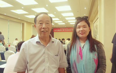 中国楹联学会中宣盛世文化艺术交流中心秘书长张玲玉女士应邀出席“当代百名楹联书法名家”作品展发布会