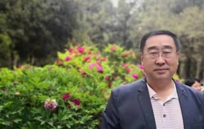 「我和我的祖国」纪念建国七十周年--新时代(经典)艺术家之三十六--刘海泉