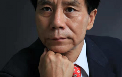 武建华:一支笔的歌唱