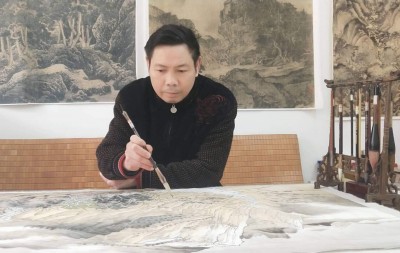 黄伦秋——中宣盛世国际书画院院士、著名书画家