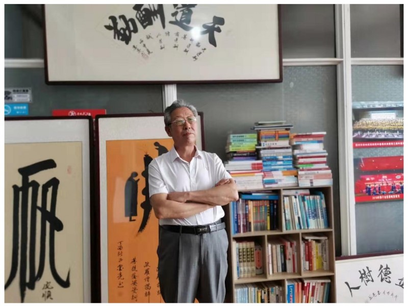刘长友——中宣盛世国际书画院院聘书法家、著名书画家
