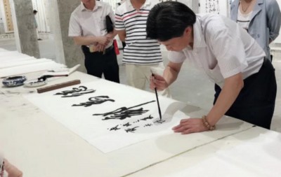 中国楹联学会中宣盛世文化艺术交流中心书画风采展示——许永培