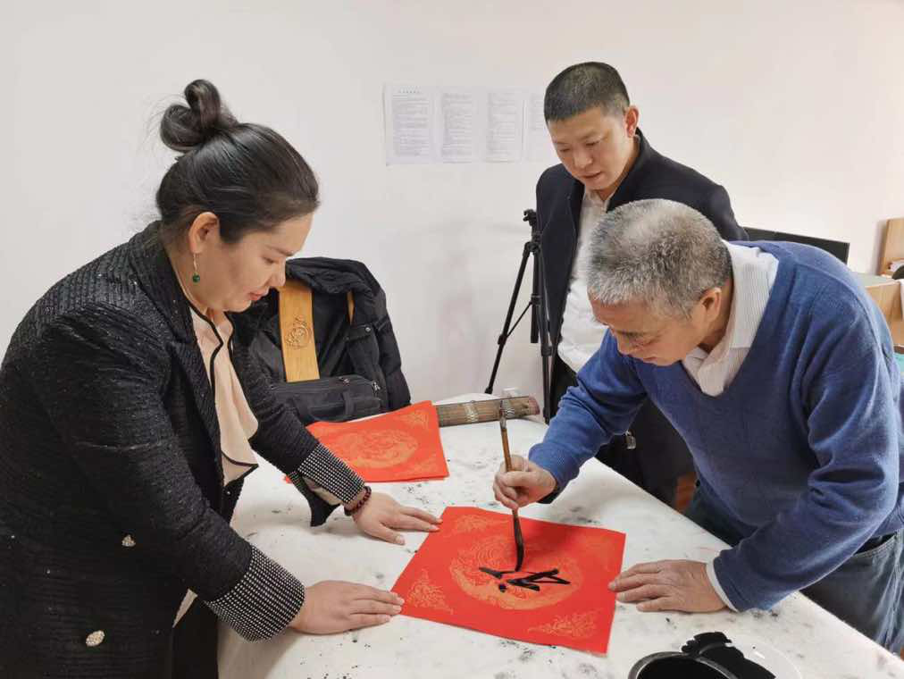 东风吹出千山绿，春雨洒来万象新 ——中国大众文化学会名人书画艺术发展委员会扬帆起航