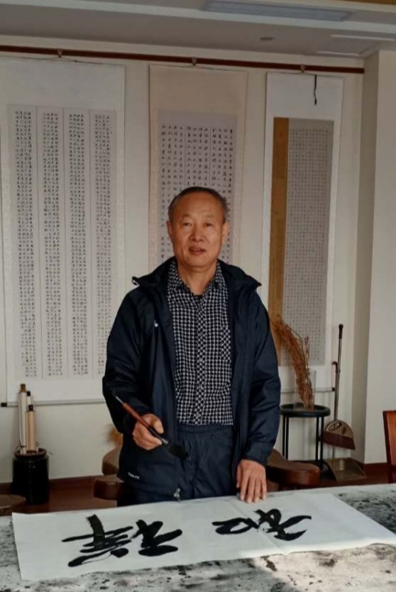 展艺术名人风采,弘万家文化精髓——王新彦(二十二) 展艺术名人风采,弘万家文化精髓——王新彦(二十二)