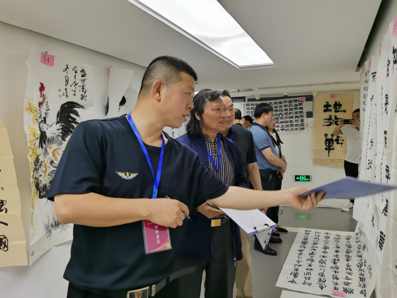 雅集赞百岁，高朋夸高风。 ——“冀南山底抗日地道杯”诗书画印风采大赛评委风采展示