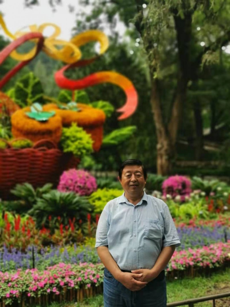 刘尚峰——中宣盛世国际书画院客座教授、著名书画家