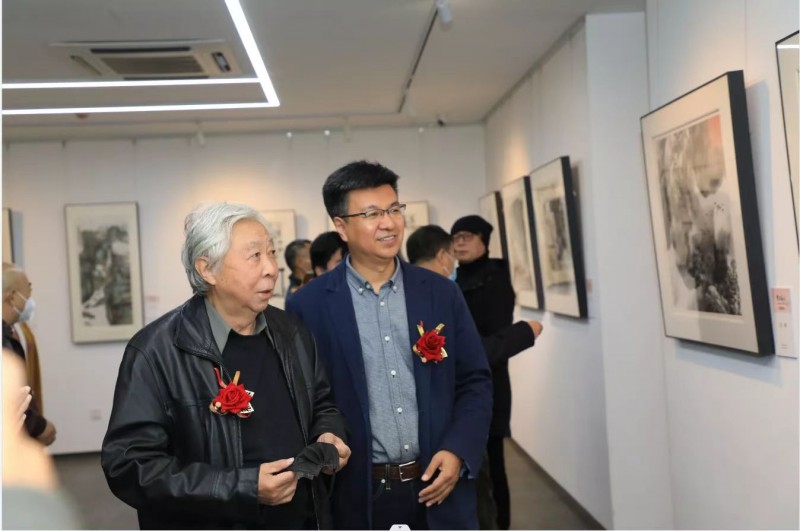 “笔底春风--当代书画名家学术邀请展” 在《中国美术报》社艺术中心开幕