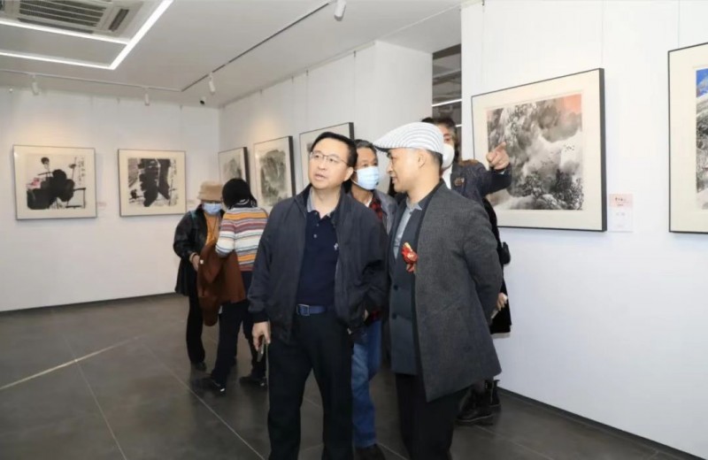 “笔底春风--当代书画名家学术邀请展” 在《中国美术报》社艺术中心开幕