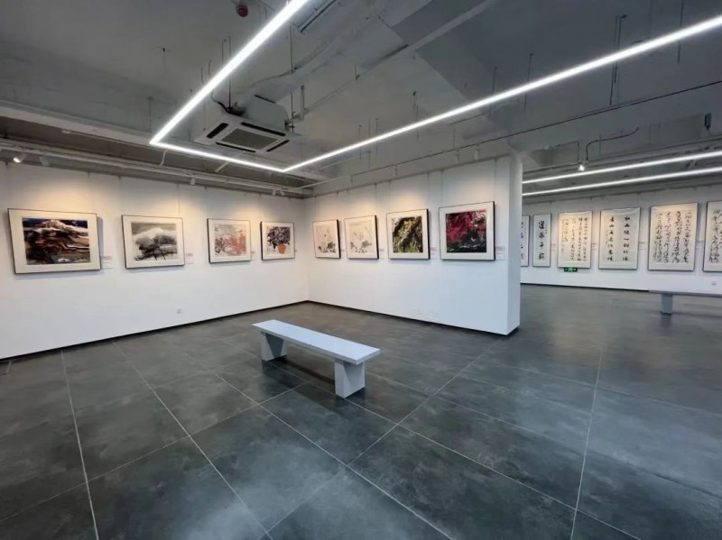 “笔底春风--当代书画名家学术邀请展” 在《中国美术报》社艺术中心开幕