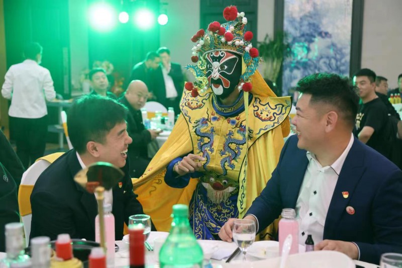 《广聚共识增合力、踔厉奋进新征程》——北京临漳企业商会会员联谊会在京隆重举行