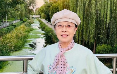 李丽——中宣盛世国际书画院会员、著名书画家