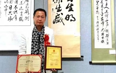 刘裕华——中宣盛世国际书画院会员、著名书画家