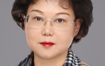 高萍——中宣盛世国际书画院理事、著名书画家