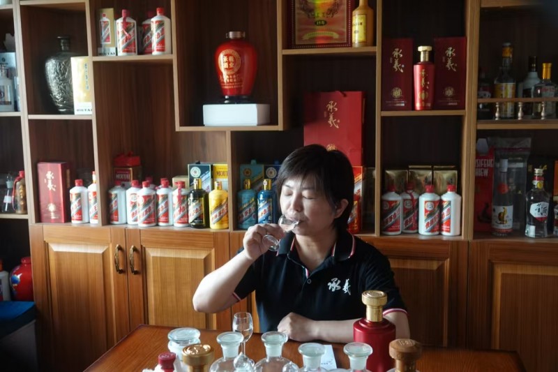 “文襄两会，艺颂国是”——「贴近祖国的心脏」倾听文艺的声音 周胜华