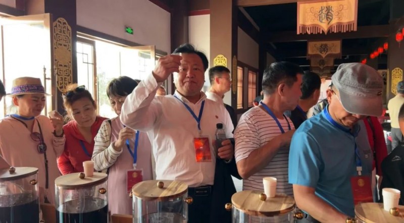 “品读千年古都,放歌赵王集团” 中国文艺名家走进河北邯郸采风系列活动成功举办