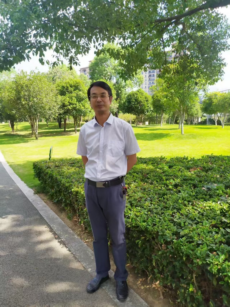 蔡卫华——中宣盛世国际书画院理事、著名书画家