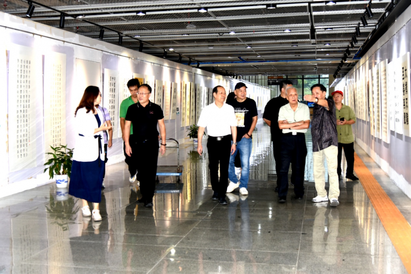 远古的呼唤，黄埔添墨香——辜慧龙书法作品展在黄埔区图书馆香雪总馆隆重开幕