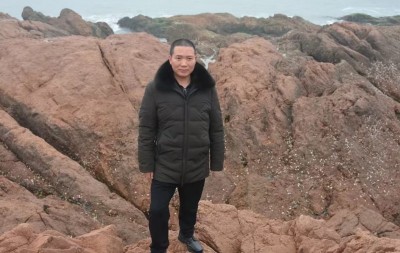 李维新——中宣盛世国际书画院会员、著名书画家