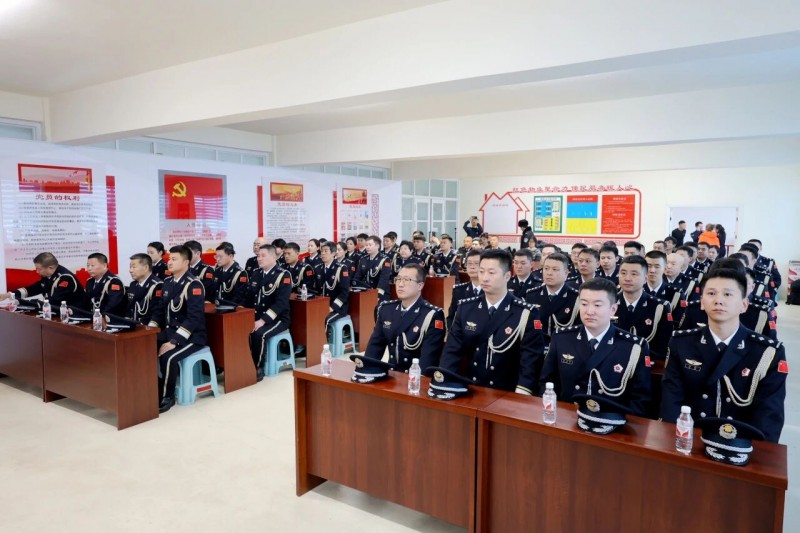 莫旗公安局开展“阳光下的守护”喜迎第六个中国人民警察节系列活动