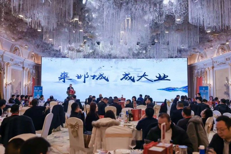 盛世墨宝贺新岁 文化赋能启新程——中宣盛世书画院赠精品助力北京临漳商会“十五五”开局