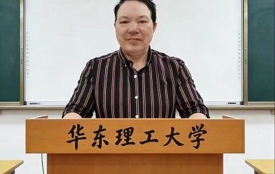 庄连法——中宣盛世国际书画院会员、著名书画家