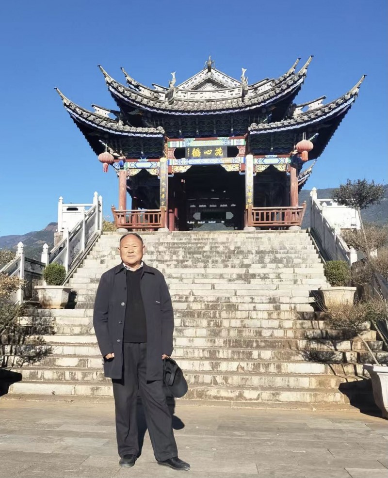 李保璧——中宣盛世国际书画院会员、著名诗人