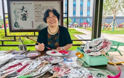 刘凤华——中宣盛世国际书画院院聘画家、著名书画家