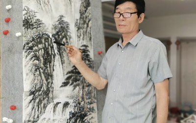 杨德溪——中宣盛世国际书画院院聘画家、著名书画家
